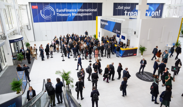 High-angle view of senior treasurers arriving at the EuroFinance 2026 conference in Barcelona.